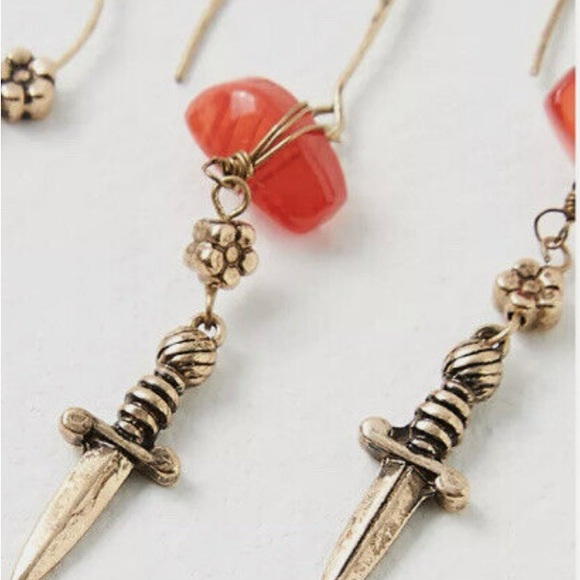 Free People Jewelry - --4💎 for $15-- Gold-tone and Red Dagger Earrings